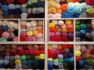 Kötőfonalak nagy választékban! 