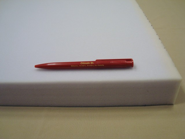 5 cm vastag szivacs tábla 1,4x 2 m-es méretben  (2533-5)