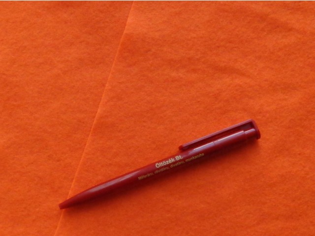 Narancssárga filc lap (2502-5)