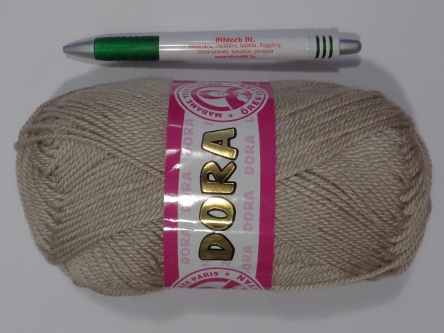 Dora kötőfonal, sötét drapp (2534-130)