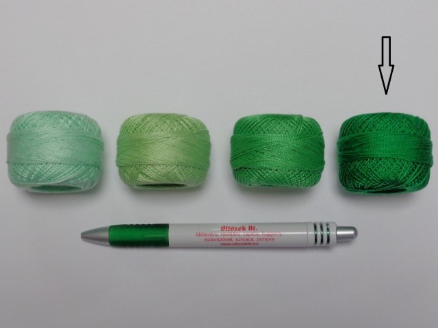 Gyöngy hímzőfonal (perlé), zöld  (7938-7227)