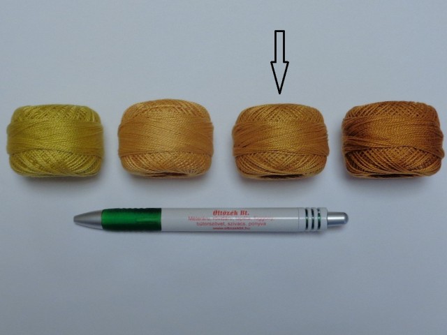 Gyöngy hímzőfonal (perlé), világos barna (7953-9532)