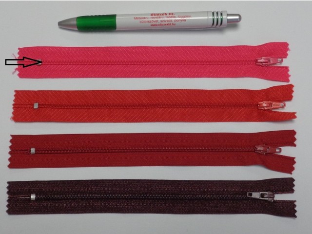 RT-0, 18 cm hosszú, műanyag, spirál fogú cipzár, pink (8577)