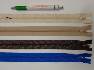 RT-0, 35 cm hosszú, műanyag, spirál fogú cipzár, világos drapp (8617)