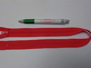 RT-0, 50 cm hosszú, műanyag, spirál fogú cipzár, piros (10733)