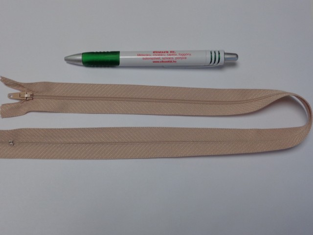 RT-0, 50 cm hosszú, műanyag, spirál fogú cipzár, drapp (10747)