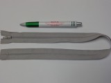 RT-0, 50 cm hosszú, műanyag, spirál fogú cipzár, világos szürke (10748)