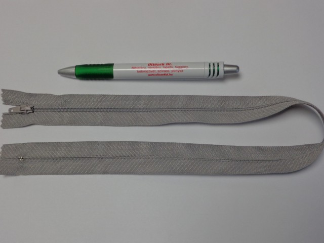 RT-0, 50 cm hosszú, műanyag, spirál fogú cipzár, világos szürke (10748)