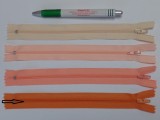 RT-0, 20 cm hosszú, műanyag, spirál fogú cipzár, sötét narancs (11392-155)