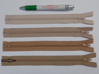 RT-0, 20 cm hosszú, műanyag, spirál fogú cipzár, kekis-barna (11404-268)