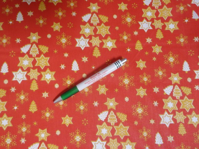 Karácsonyi mintás kevertszálas vászon, piros alapon arany-fehér csillagos (12100)