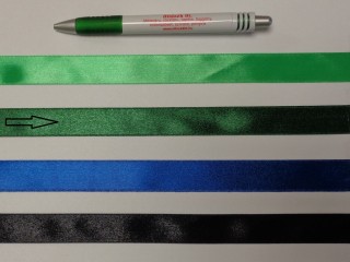 2 cm széles szatén szalag, sötét zöld (12906)