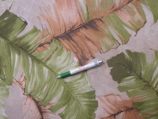 Loneta,  drapp alapon zöld-barna nagy leveles kerti bútor vászon (13042)