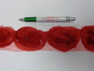 Piros rózsa tüll szalagon, 60 mm (13318)