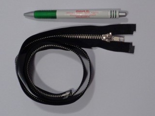 VT-10, 75 cm hosszú, bontható, fém cipzár nikkel foggal, fekete (14221)