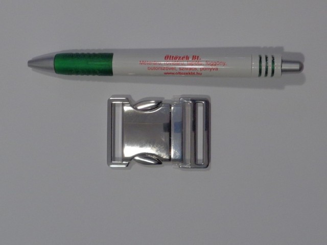Fém TUK csat, 3 cm-es, nikkel (14820)