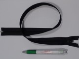 RT-0, 60 cm hosszú, bontható, spirál fogú cipzár, fekete (15072)