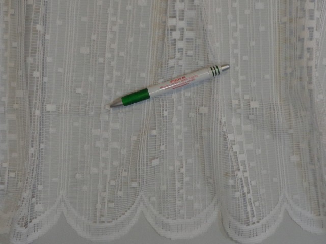 Fényáteresztő, Jacquard függöny, fehér, 160 cm magas (15086)