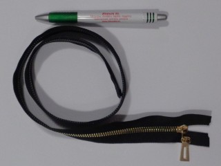 RT-10, 70 cm hosszú fém hatású műanyag cipzár, arany (15111)