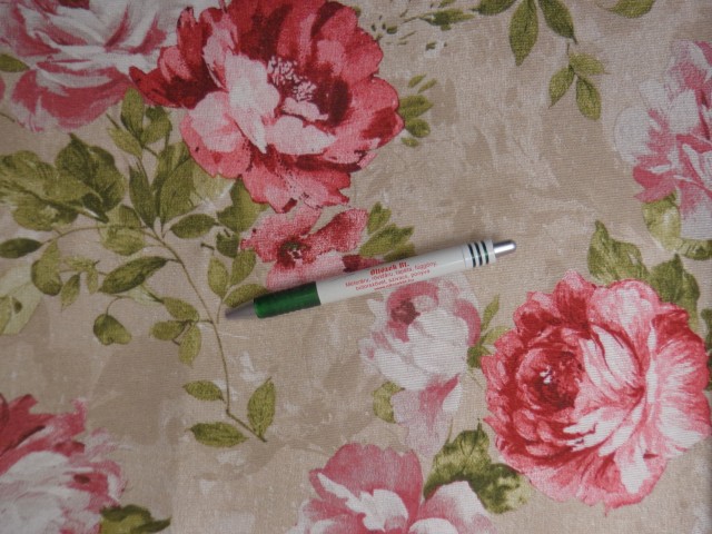 Loneta, rózsaszín, nagy rózsás,  kerti bútor vászon (15140)