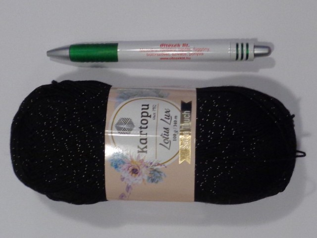 Lotus Lux kötő- és horgolófonal, fekete (15148-940)