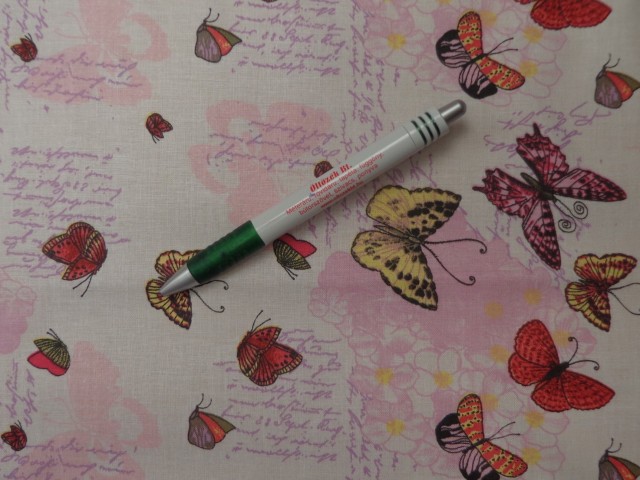 Mintás pamutvászon, sárga-rózsaszín pillangós (15277)