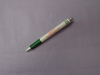 Egyszínű, pasztell lila pamut vászon, 1,4 m széles, 140 g/nm vastagságú (15399)